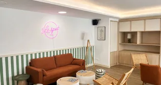 Le Spot 9 Le Spot 9